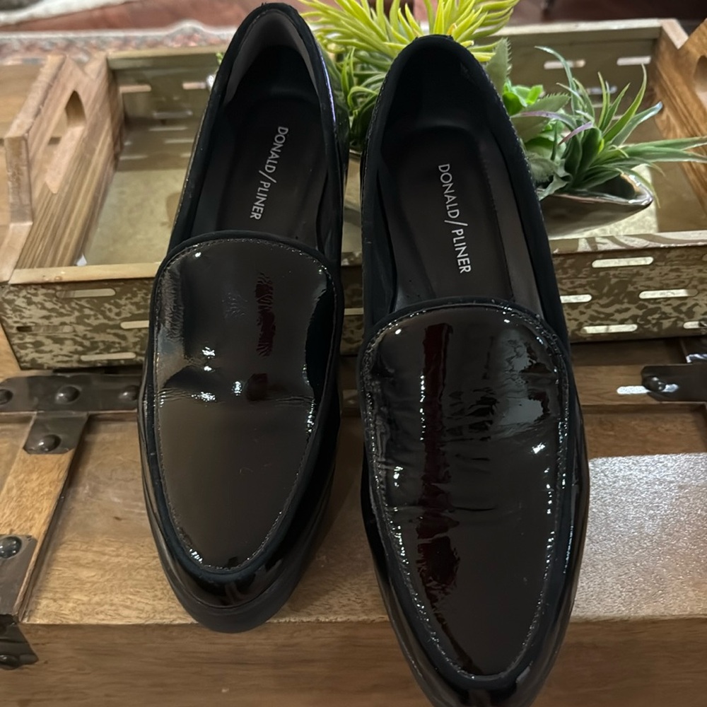 Donald J. Pliner : Eclipse Platform Loafer Size 9